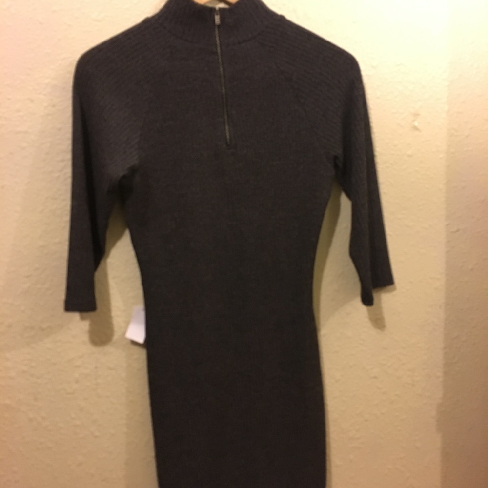 Ribbed Mock Neck Bodycon | Etiquette​ - Picture 3 of 4